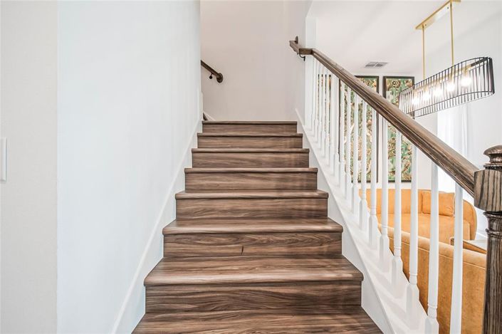 Image No.36-5 Bed House for sale