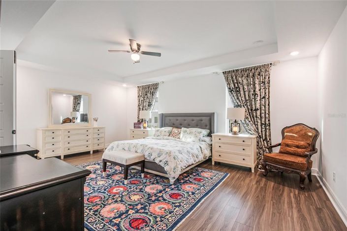 Image No.42-5 Bed House for sale