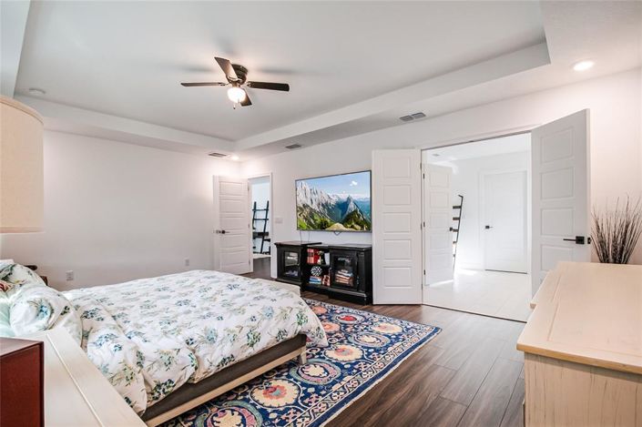 Image No.43-5 Bed House for sale