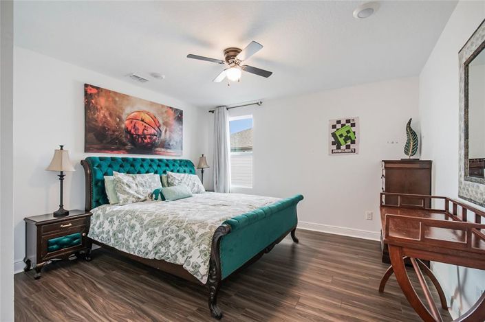 Image No.50-5 Bed House for sale