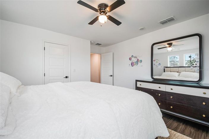 Image No.55-5 Bed House for sale