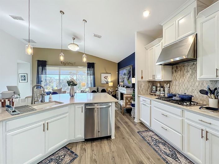 Image No.15-3 Bed House for sale