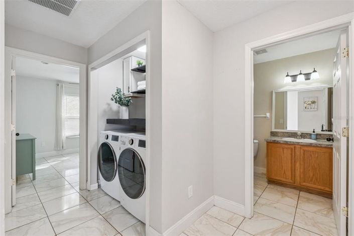 Image No.19-3 Bed House for sale