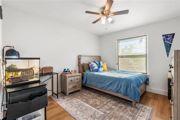 Image No.38-5 Bed House for sale