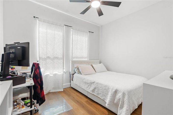 Image No.41-5 Bed House for sale