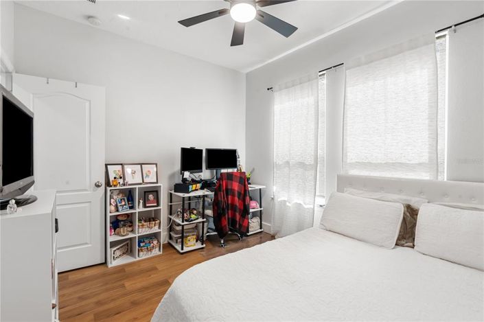 Image No.42-5 Bed House for sale