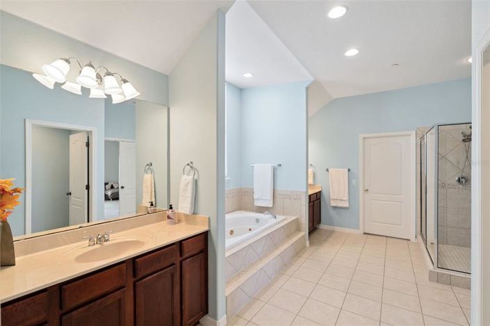 Image No.15-3 Bed Townhouse for sale