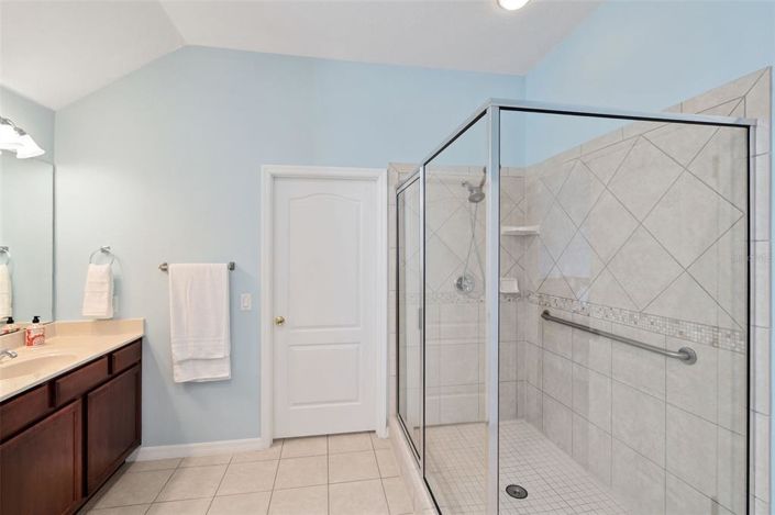 Image No.18-3 Bed Townhouse for sale