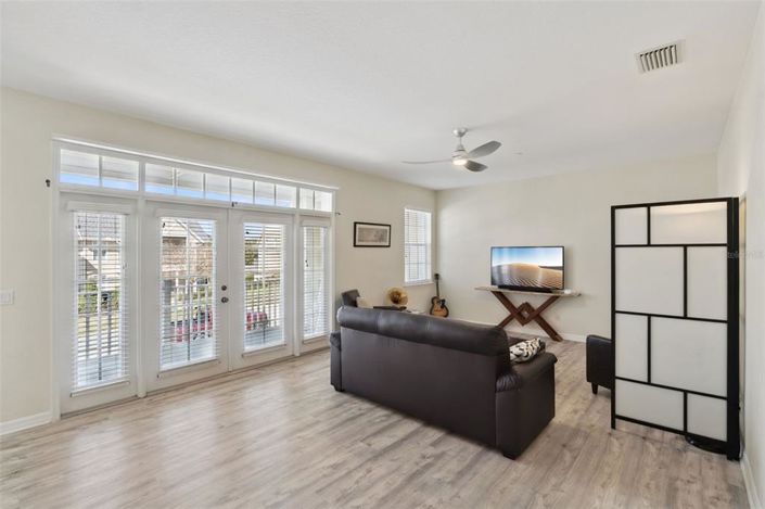 Image No.2-3 Bed Townhouse for sale