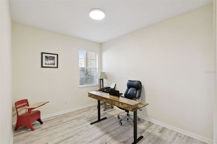 Image No.26-3 Bed Townhouse for sale