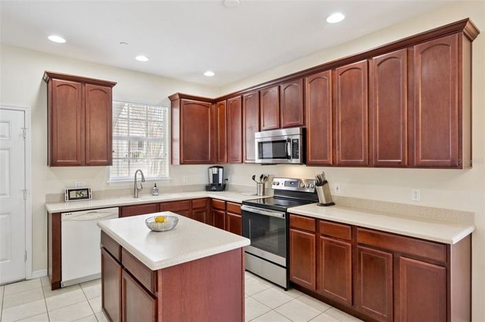 Image No.4-3 Bed Townhouse for sale