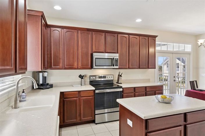 Image No.5-3 Bed Townhouse for sale