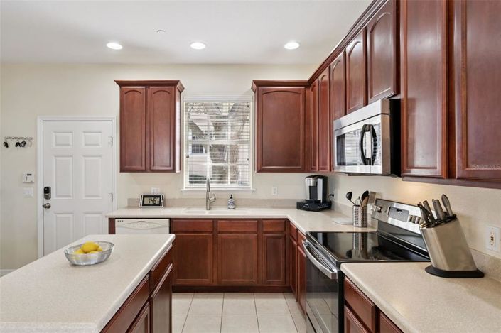 Image No.6-3 Bed Townhouse for sale