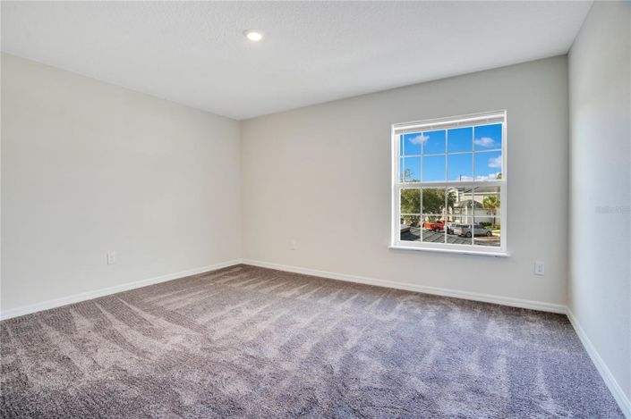 Image No.19-4 Bed Townhouse for sale