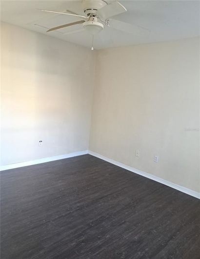 Image No.15-4 Bed Townhouse for sale