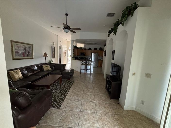 Image No.6-4 Bed House for sale