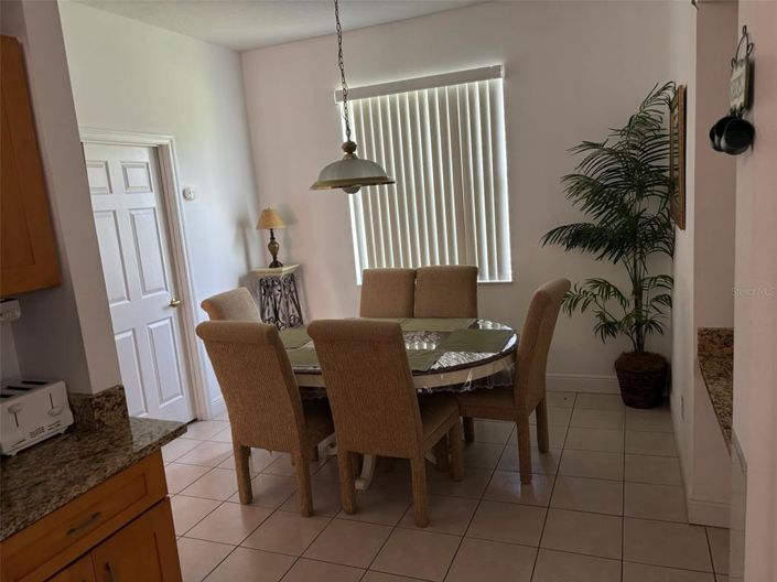 Image No.8-4 Bed House for sale