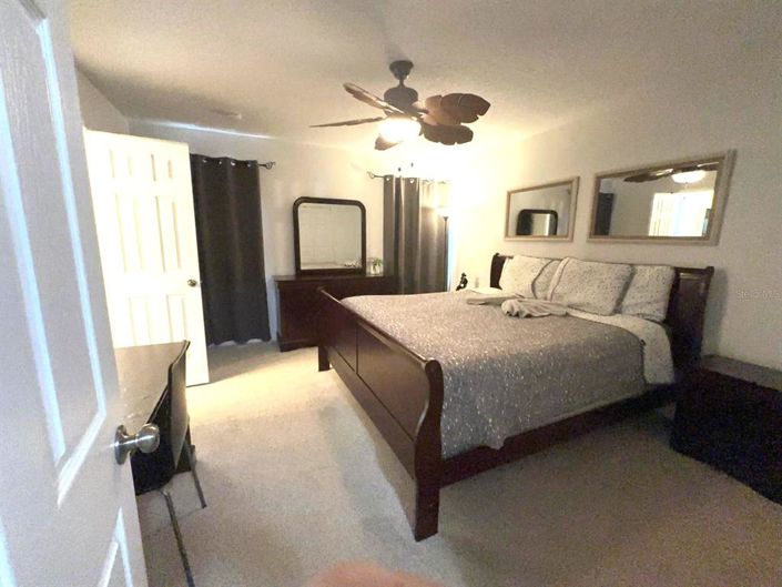 Image No.12-3 Bed Townhouse for sale