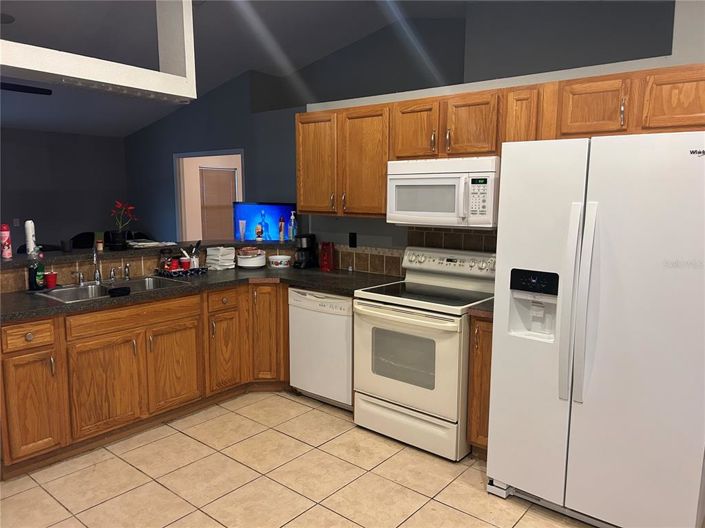 Image No.2-3 Bed House for sale