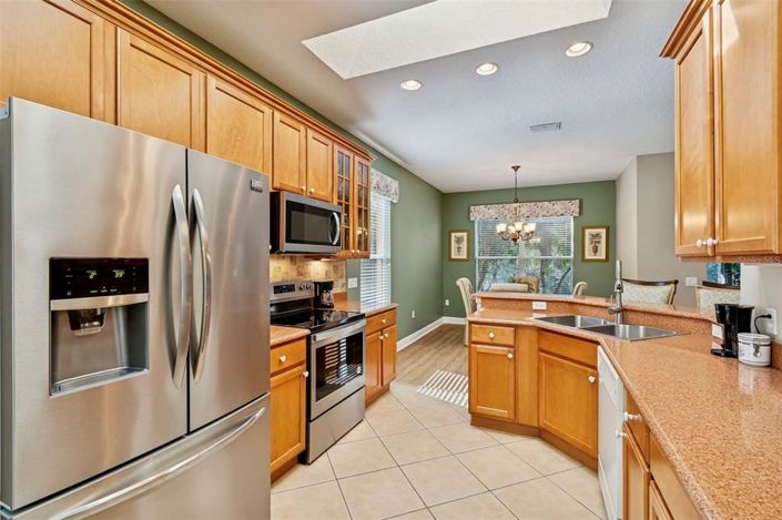 Image No.12-2 Bed House for sale