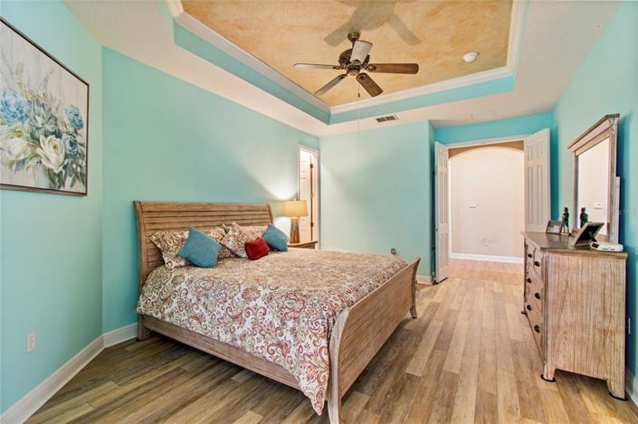 Image No.25-2 Bed House for sale