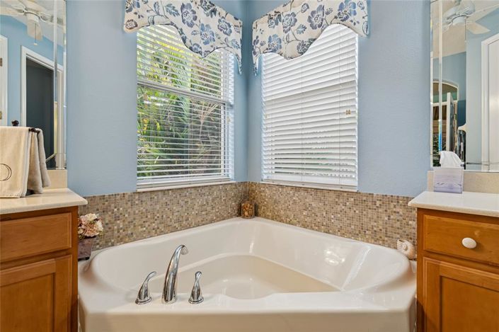 Image No.32-2 Bed House for sale