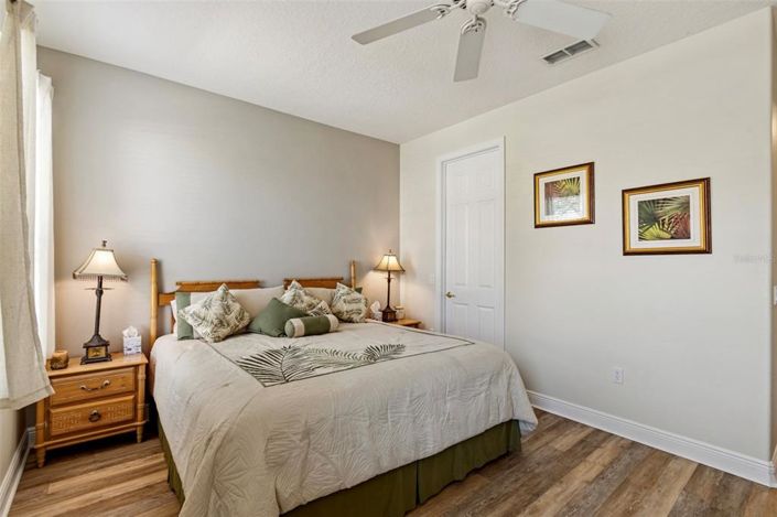 Image No.38-2 Bed House for sale