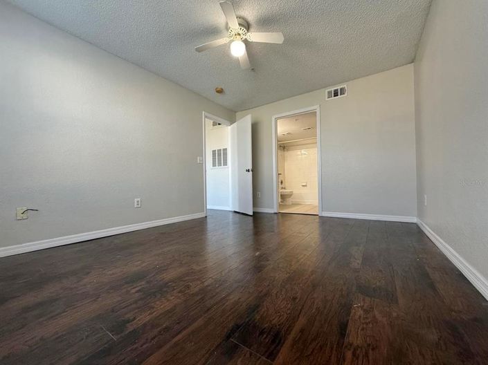 Image No.21-Appartement de 2 chambres à vendre à Saint John