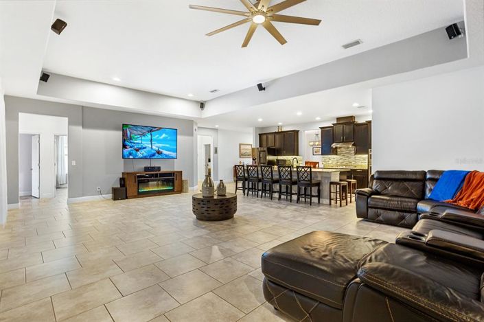 Image No.14-4 Bed House for sale