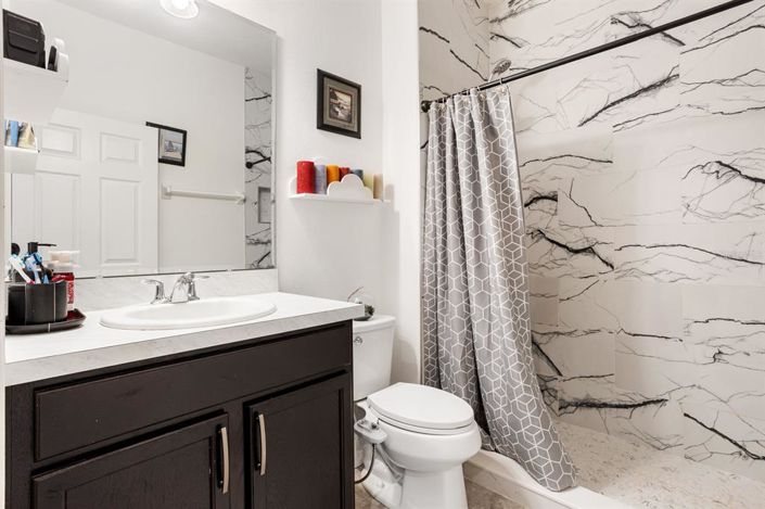 Image No.16-4 Bed House for sale