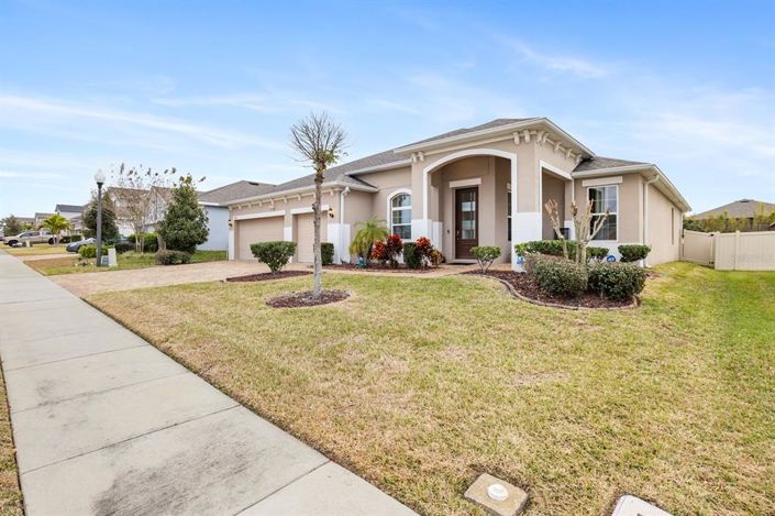 Image No.2-4 Bed House for sale