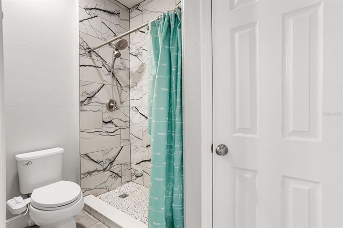 Image No.20-4 Bed House for sale