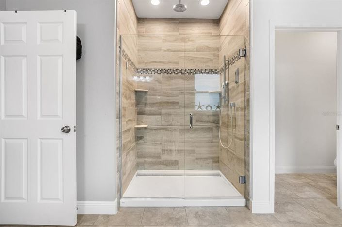 Image No.24-4 Bed House for sale