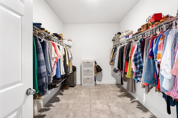 Image No.26-4 Bed House for sale