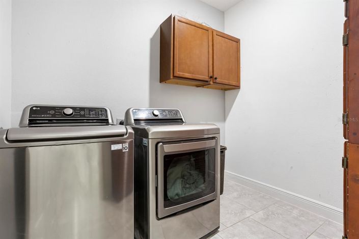 Image No.27-4 Bed House for sale