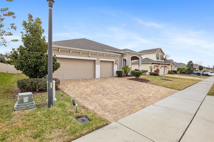 Image No.3-4 Bed House for sale