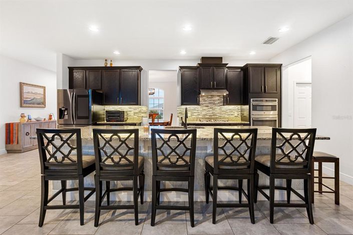 Image No.8-4 Bed House for sale