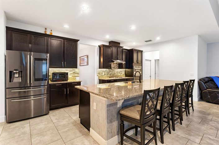 Image No.9-4 Bed House for sale