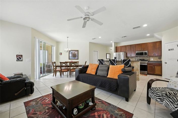 Image No.10-4 Bed House for sale