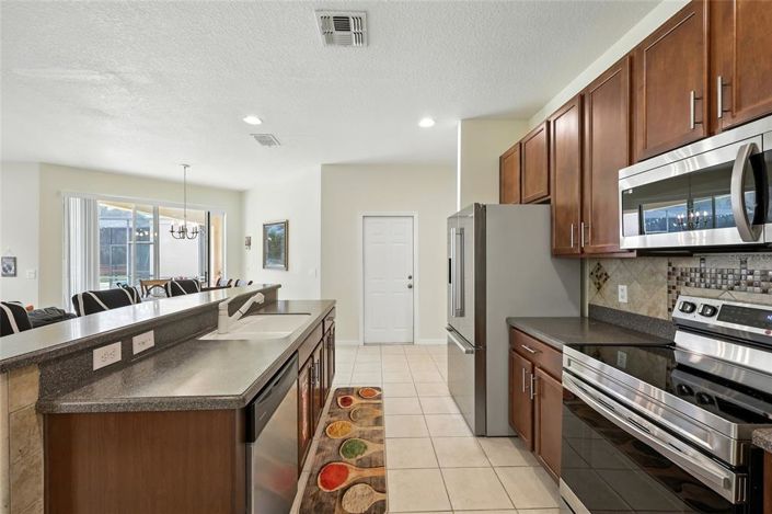 Image No.13-4 Bed House for sale