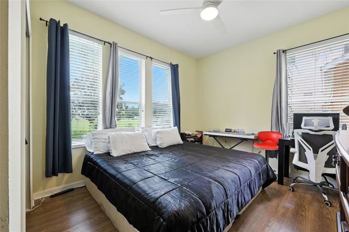 Image No.17-4 Bed House for sale