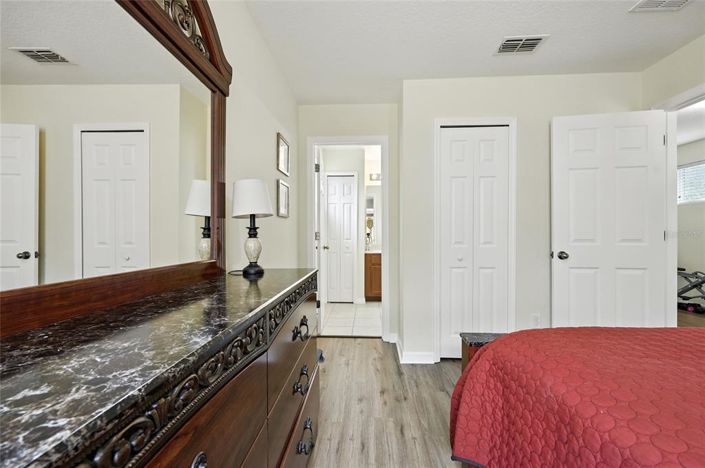 Image No.36-4 Bed House for sale