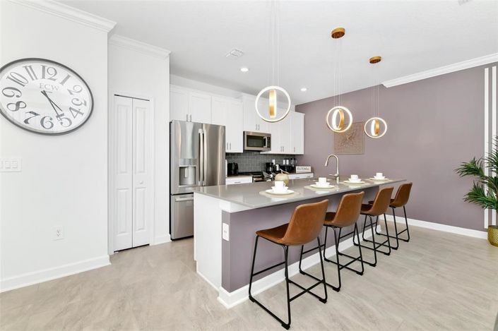 Image No.12-4 Bed Townhouse for sale