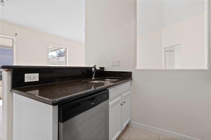 Image No.12-3 Bed House for sale