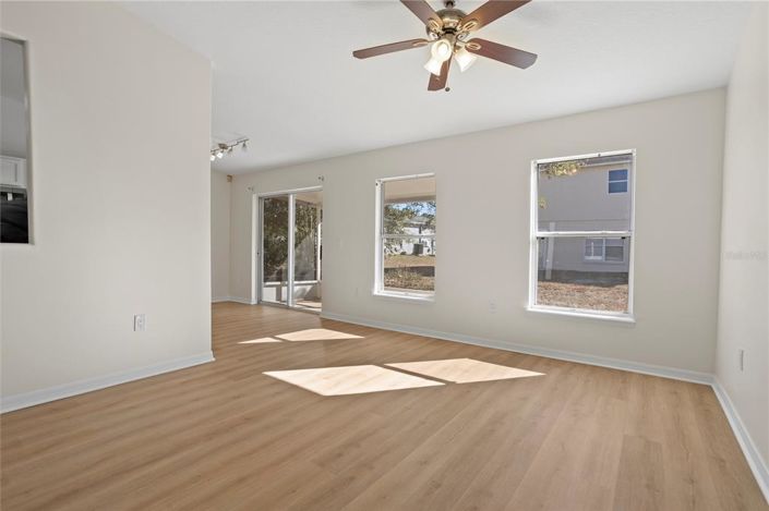 Image No.6-3 Bed House for sale