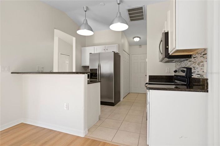 Image No.9-3 Bed House for sale