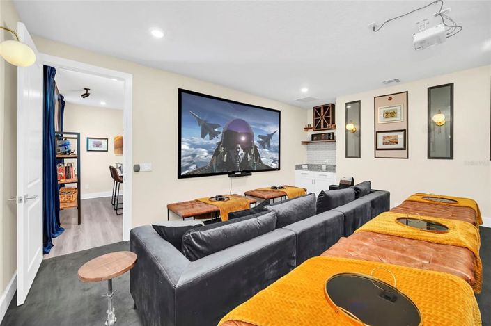 Image No.2-Maison de 10 chambres à vendre à Saint John