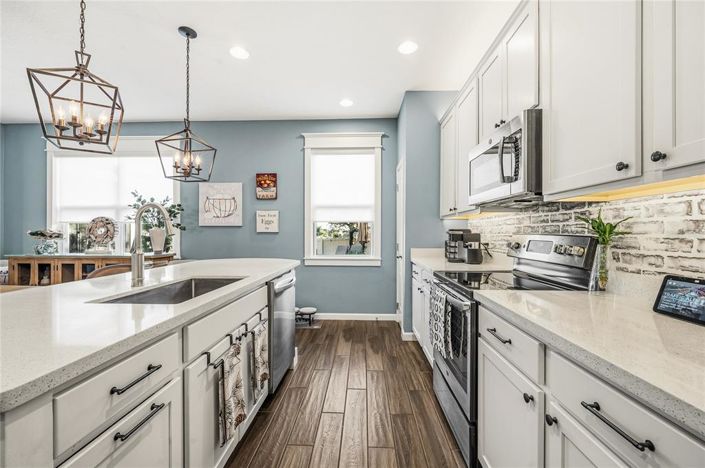 Image No.17-4 Bed House for sale