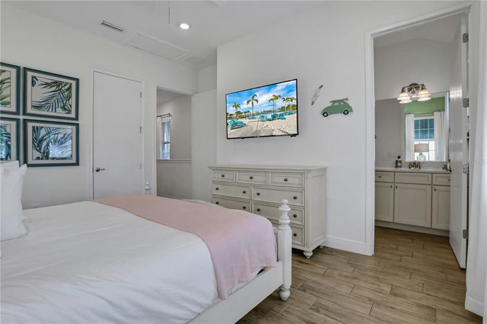 Image No.18-2 Bed House for sale