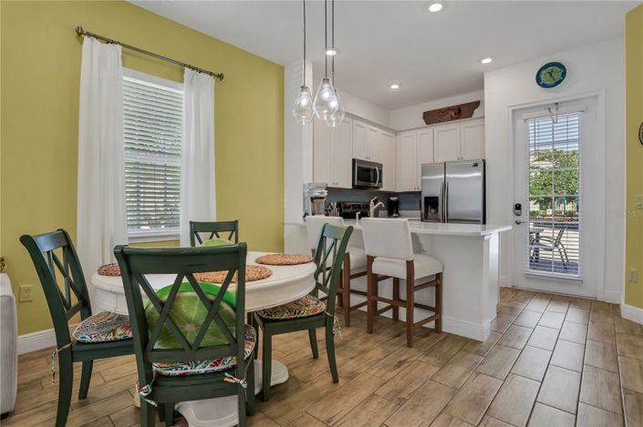 Image No.5-2 Bed House for sale